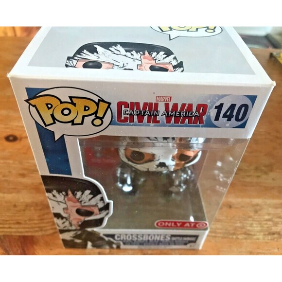 Funko Pop! Crossroads Captain America Civil War #140 Battle Damage Target - Picture 2 of 4